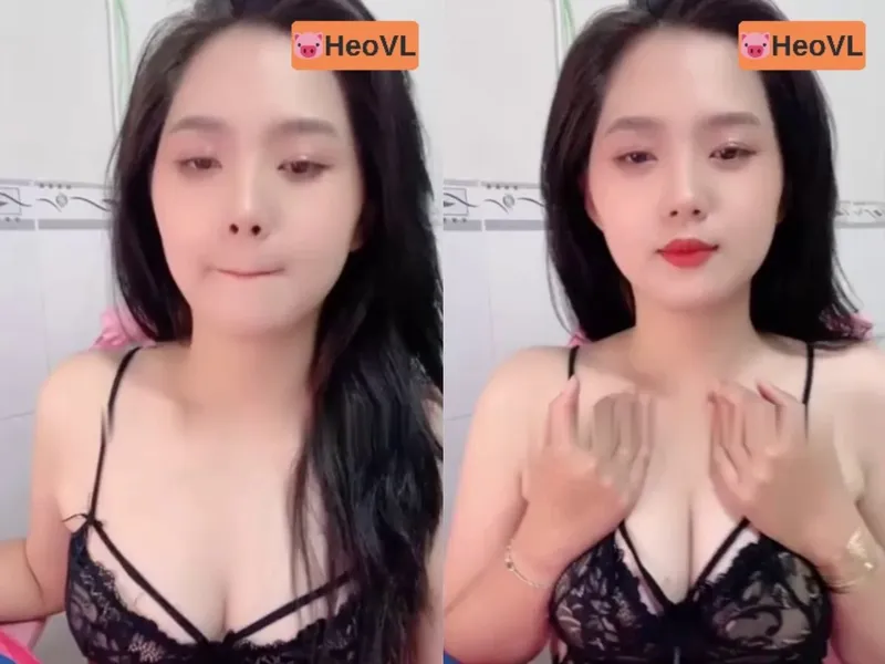 Gấu răng khểnh khoe chim tròn trắng